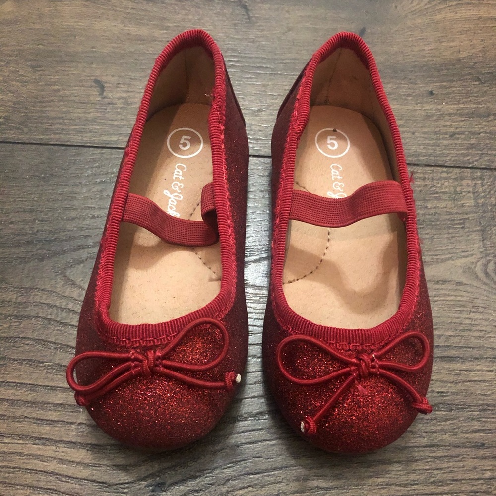 Toddler girls sparkly red shoes! Size 5! LIKE NEW!